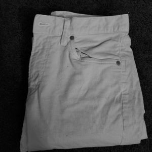 Uniqlo Men Textured Cream-colored Chinos Pant